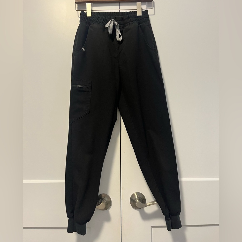 Figs Scrub Pants- high waisted Zamora